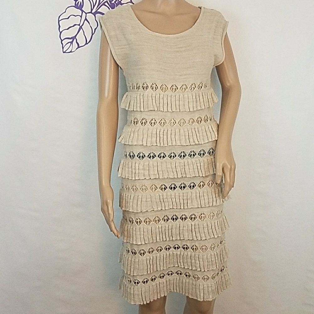 Cynthia Steffe sleeveless ruffle dress. 0391